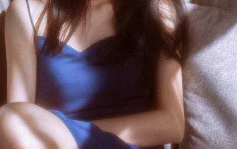 男人卵泡黏（男人卵泡有血一样颗粒是什么病）