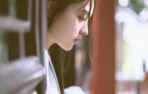 怀孕初期白带出水（怀孕初期白色水样分泌物）